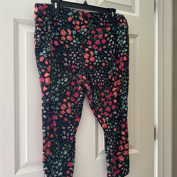 Floral capri leggings - Picture 2 of 3